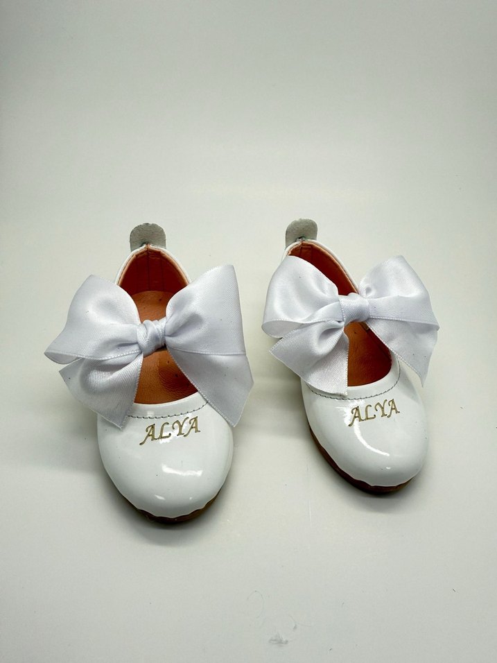 Kız Çocuk Beyaz Fiyonklu Nakışlı Babet - Görsel 2