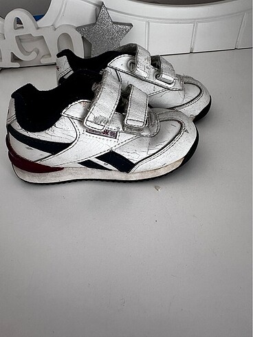 Reebok ayakkabı