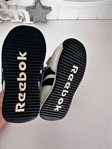 21 Beden beyaz Renk Reebok ayakkabı