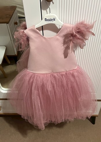 Pembe Kolsuz Tül Detaylı Kız Elbisesi