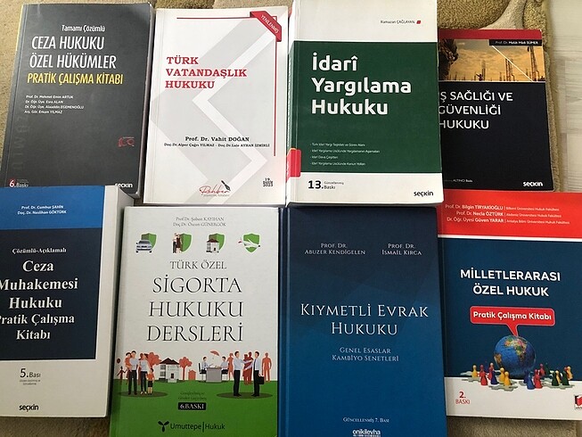 Hukuk ders kitabı
