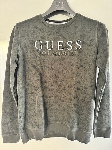 Guess sweatshirt