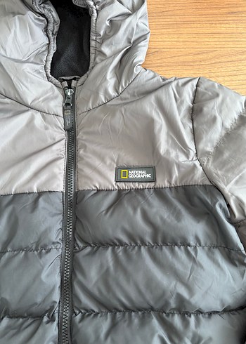 Gri Erkek Çocuk Kapüşonlu Mont - Görsel 4