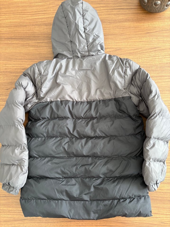 Gri Erkek Çocuk Kapüşonlu Mont - Görsel 3