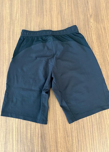 Siyah Fermuarlı Erkek Çocuk Spor Şortu - Görsel 2