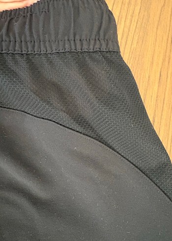 Siyah Fermuarlı Erkek Çocuk Spor Şortu - Görsel 3