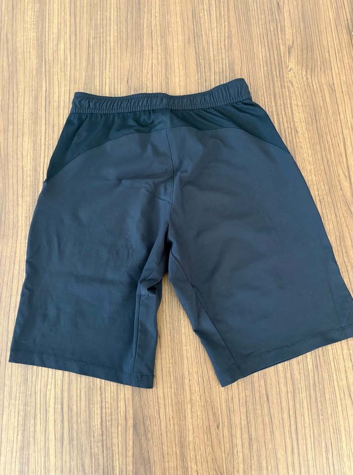 Siyah Fermuarlı Erkek Çocuk Spor Şortu - Görsel 2