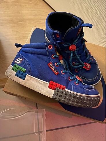 32 Beden Skechers Lego serisi 32 numara bilekli