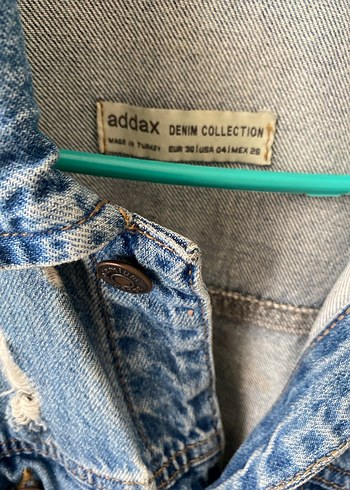 Düğmeli Mavi Kadın Kot Ceket - Görsel 3