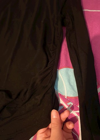 Siyah V Yakalı Uzun Kollu Kadın Bluz - Görsel 2