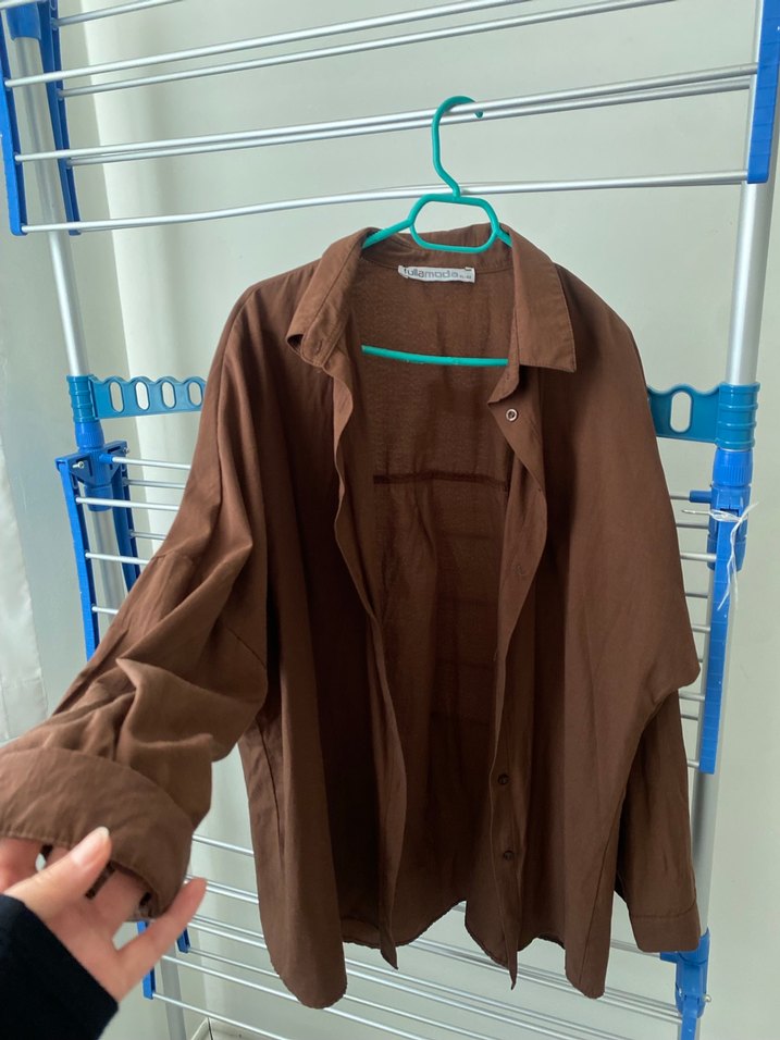 Düğmeli Kahverengi Keten Kadın Gömlek - Görsel 3