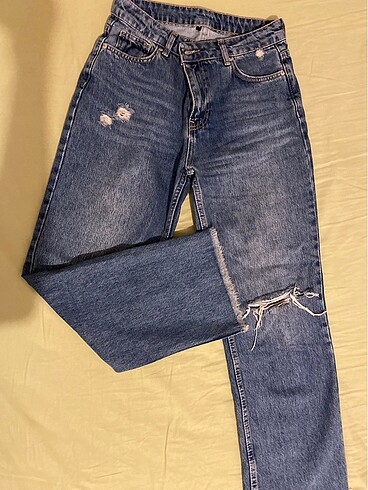 Straight Jean