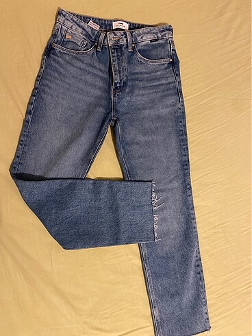 Straight Jean