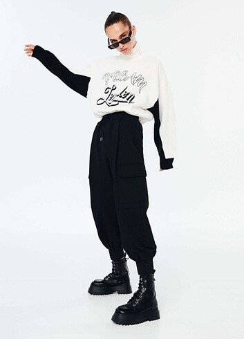 TWIST SLOGAN YAZILI BOGAZLA HARIKA SWEATSHIRT