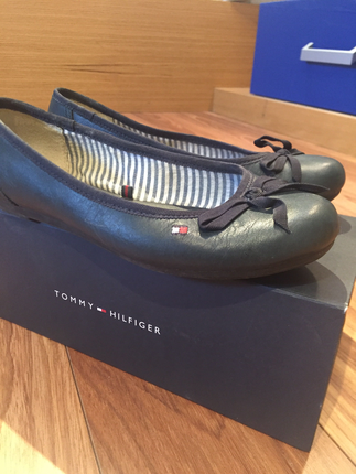 36 Beden çeşitli Renk Tommy Hilfiger babet