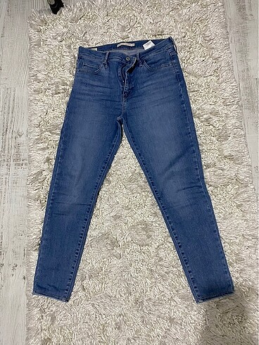 Levis Levis 720 High Rise Super Skinny
