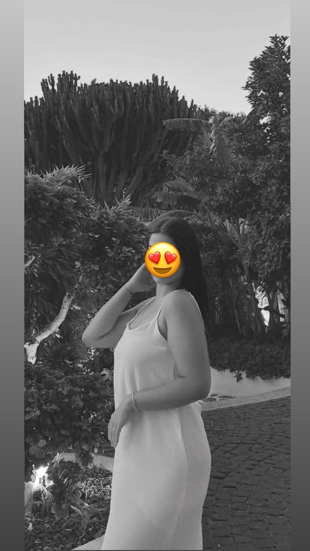 Beyaz V Yakalı Midi Elbise - Görsel 2