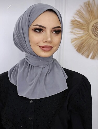 Siyah Çıtçıtlı hijab