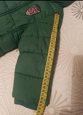 4 Yaş Beden BENETTON ERKEK ÇOCUK MONT 4-5 YAŞ