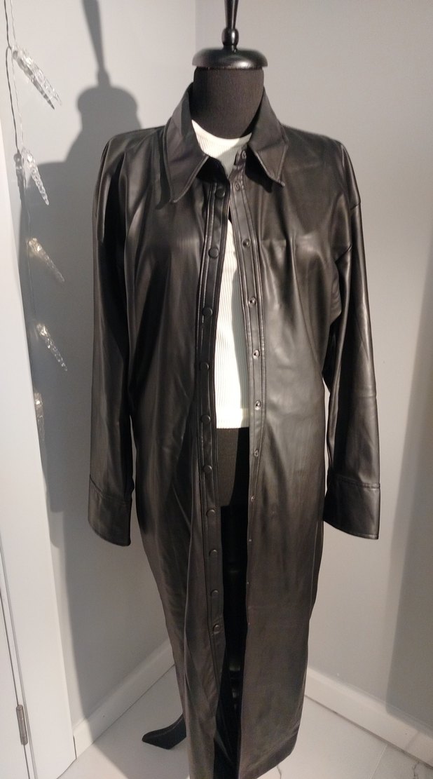 Kadın Siyah Uzun Deri Kemerli Ceket - Görsel 2