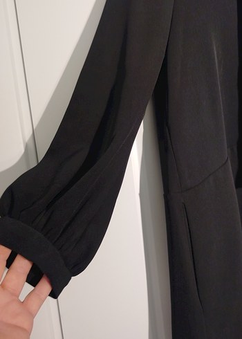 Siyah V Yaka Uzun Kollu Kısa Tulum - Görsel 4