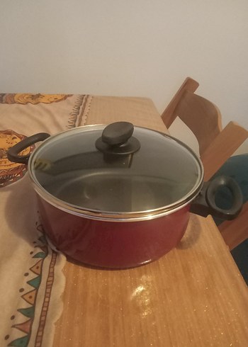 Bordo Cam Kapaklı Tencere