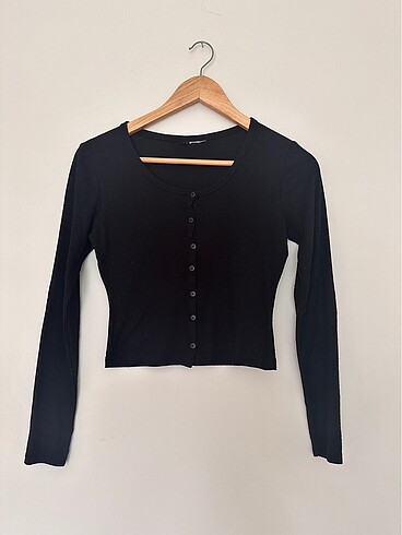 Siyah Crop