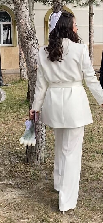 On Fashion Sadece bır kere gıyıldı