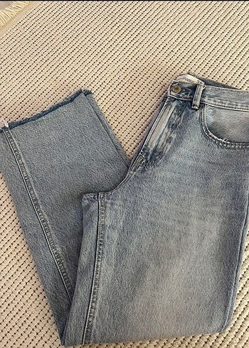 Gri Normal Kesim Midi Denim Kadın Kot