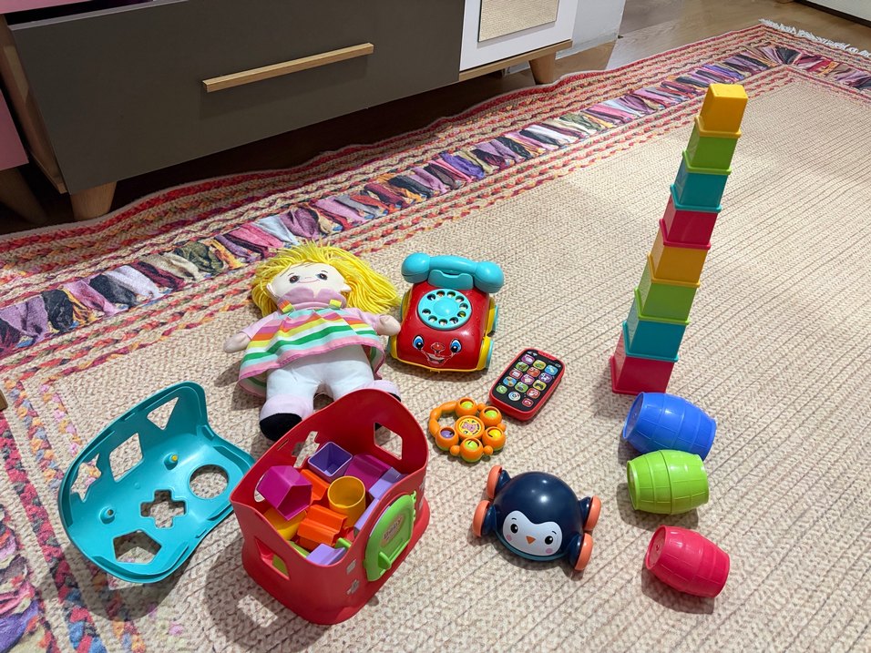 Renkli Bebek ve Oyuncak Seti - Görsel 5