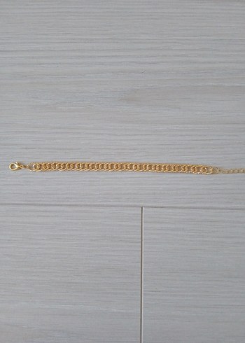 Diğer Zincir Detaylı Parlak gold Bileklik