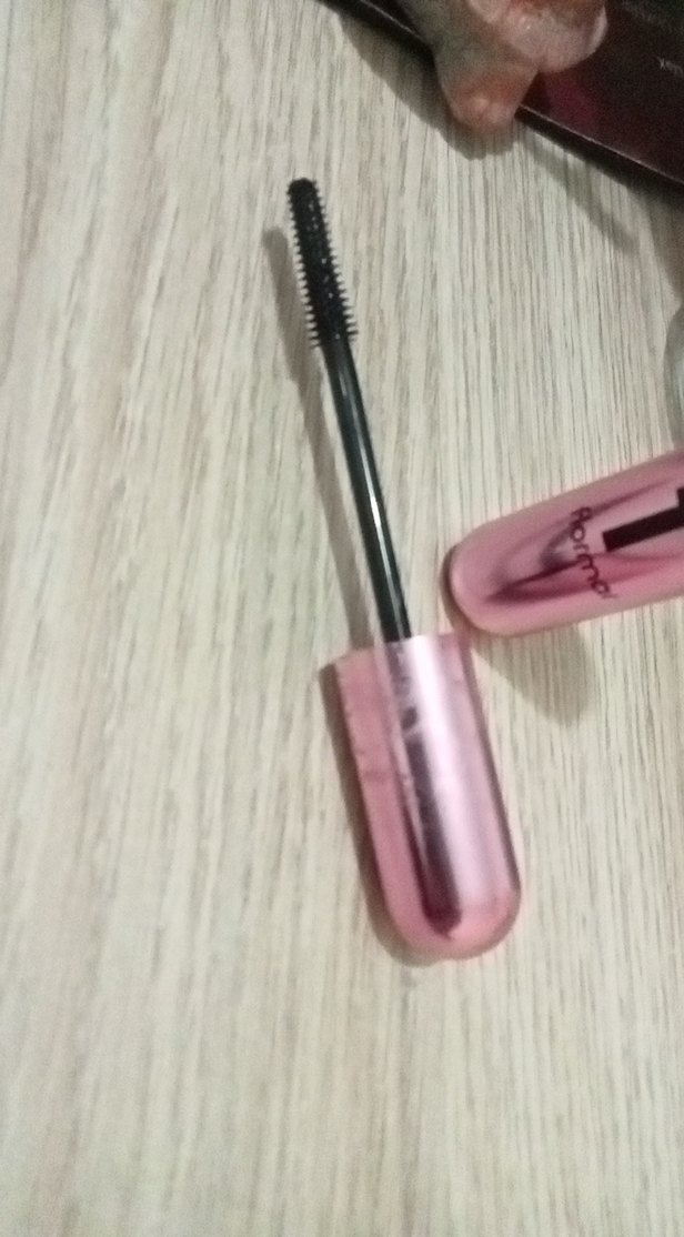 Parlak Pembe Flormar Maskara - Görsel 3