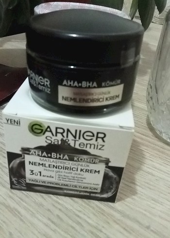 Garnier Saf & Temiz Matlaştırıcı Nemlendirici Krem - Görsel 5