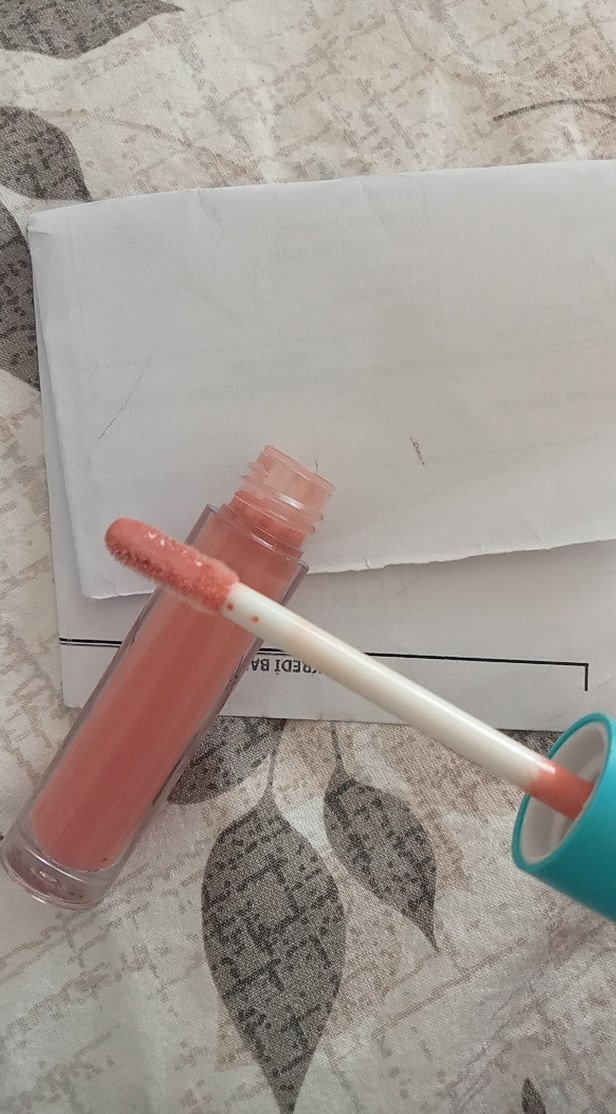 Golden Rose Pastel Bej Dudak Parlatıcısı - Görsel 4