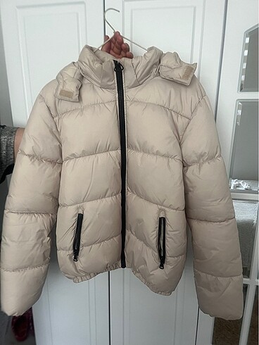 H&M Mont