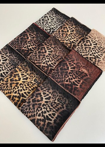 Kahverengi Leopar Desenli Kadın eşarp