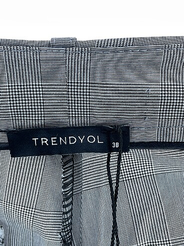 38 Beden gri Renk Trendyol & Milla Kumaş Pantolon %70 İndirimli.