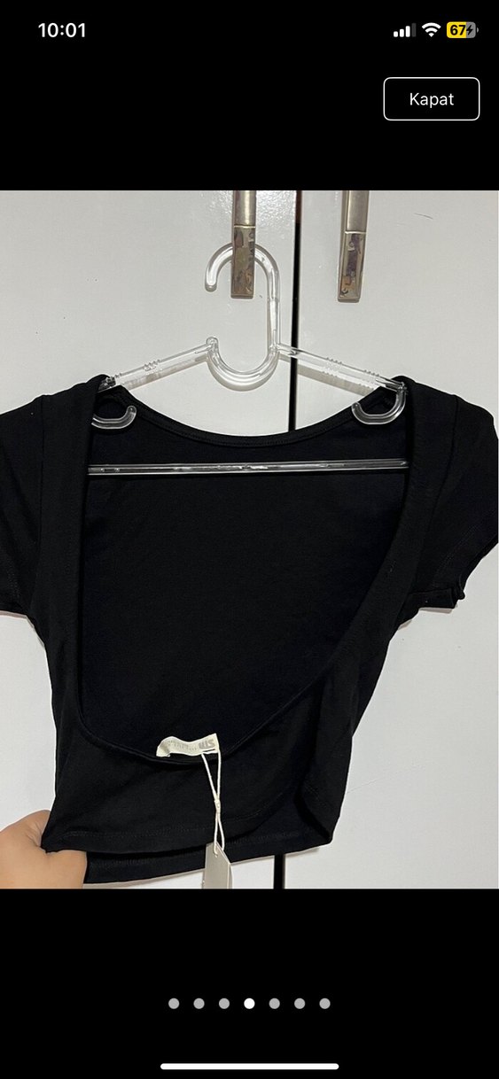 Sırt Dekolteli Siyah Crop Top - Görsel 4