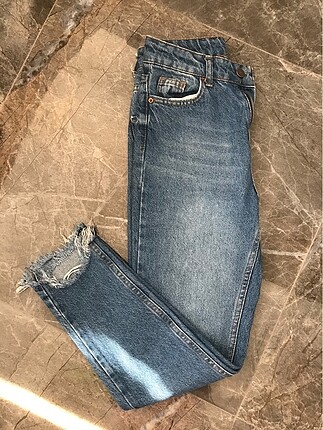 Mom Jeans