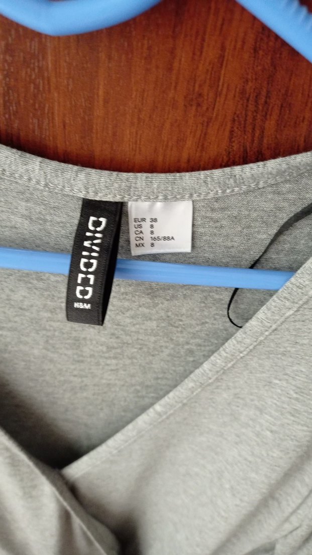 Gri V Yaka Uzun Kollu penye elbise - Görsel 2