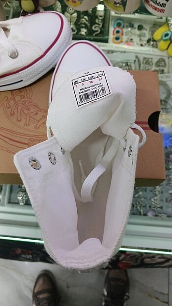 Converse HELLO KITTY BASKILI BEZ AYAKKABI