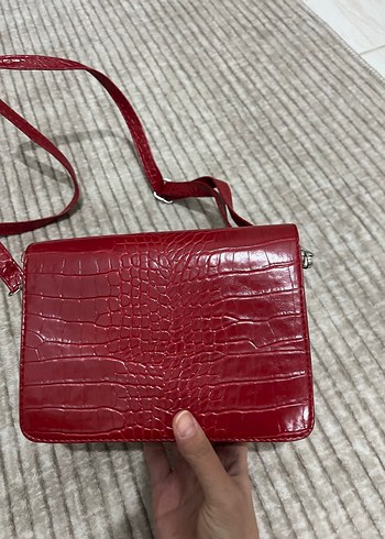 Bershka model çanta - Görsel 4