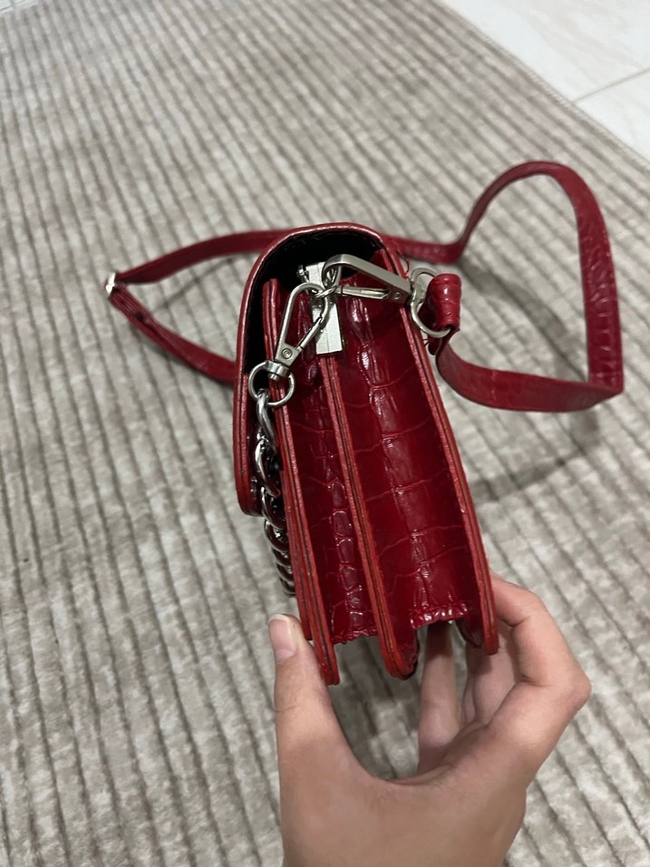 Bershka model çanta - Görsel 3