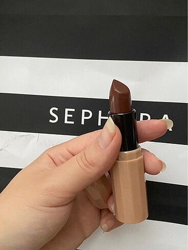  Beden kahverengi Renk sephora rouge satin ruj