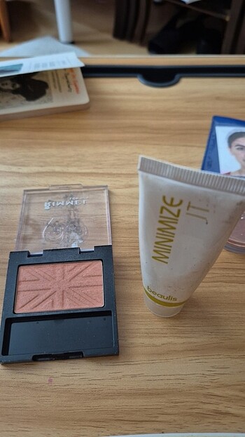 Rimmel London Baz ve allik