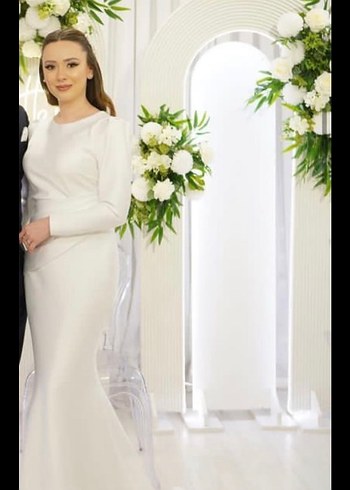 Uzun Kollu Beyaz Drapeli Sade Düğün Elbisesi - Görsel 3