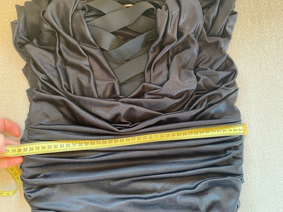 Siyah Drapeli V Yaka Tulum - Görsel 5