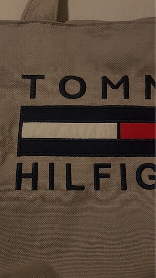 Tommy hilfiger çanta