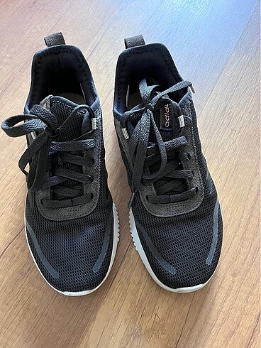 Adidas Adidas