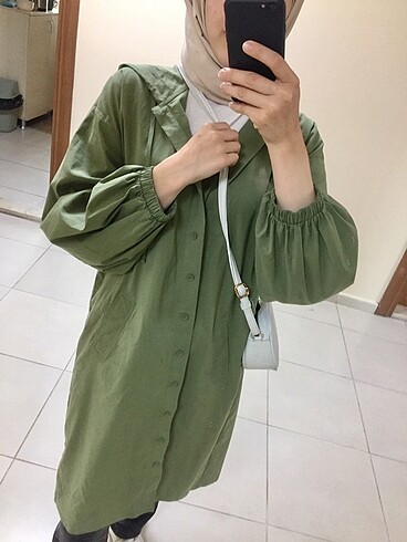 LC Waikiki yeşil kapüşonlu tunik/Cap